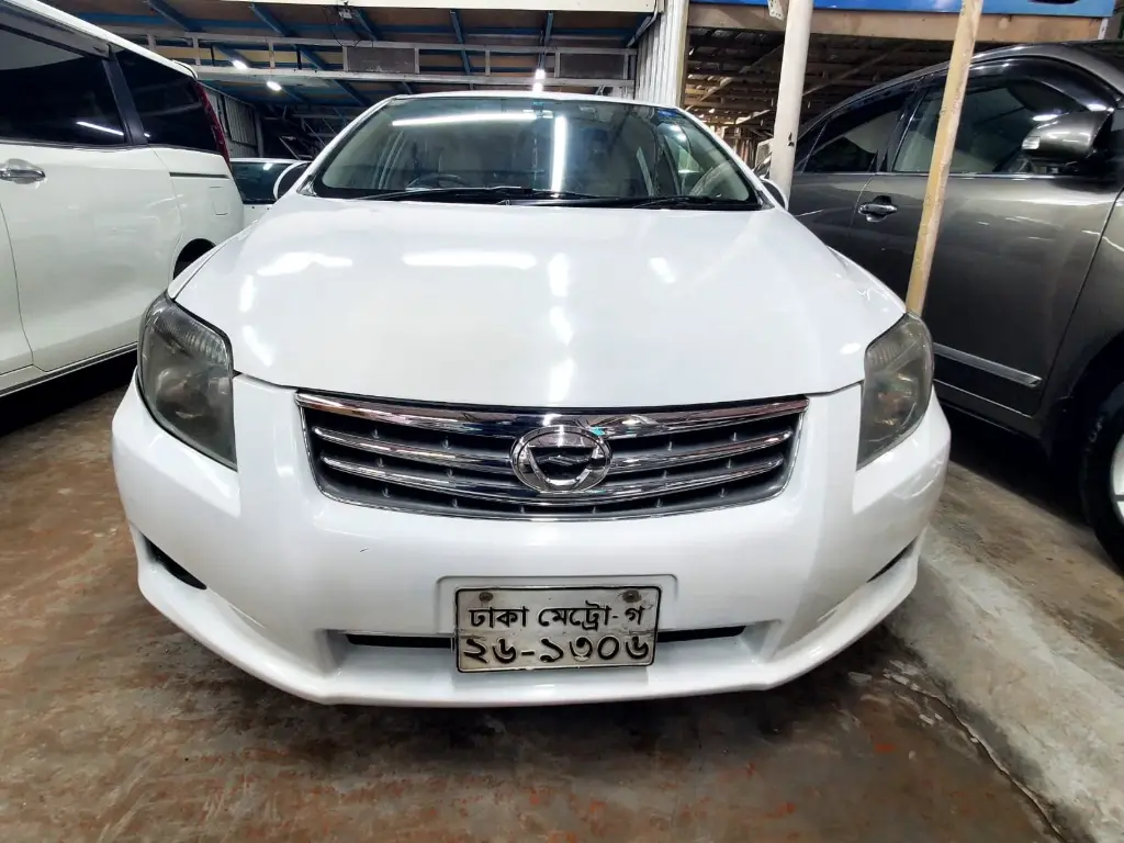 Toyota Axio 2011